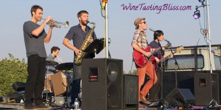 Sextones Concert at Darcie Kent Vineyards